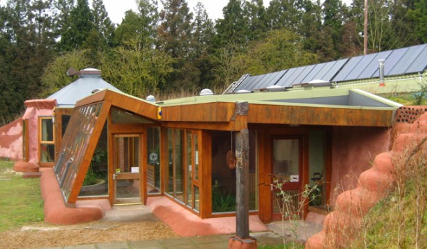 Brighton_Earthship